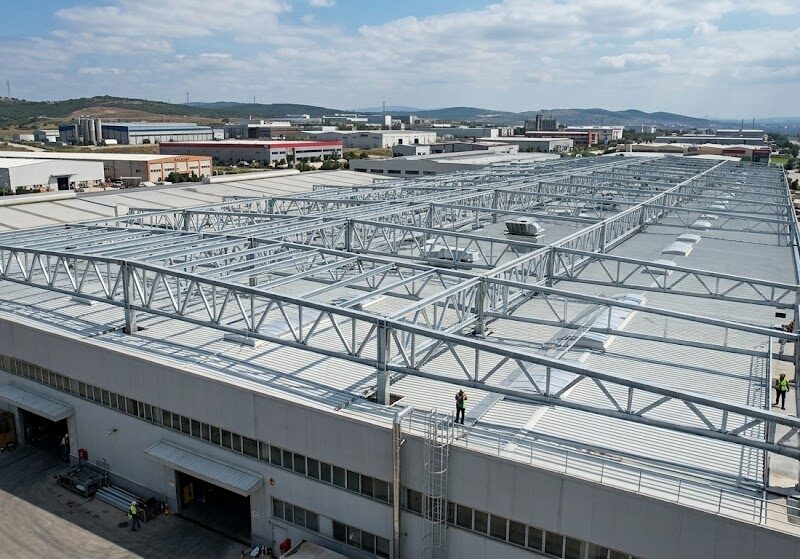 Gebze Organize Sanayi — Fabrika Çatısı